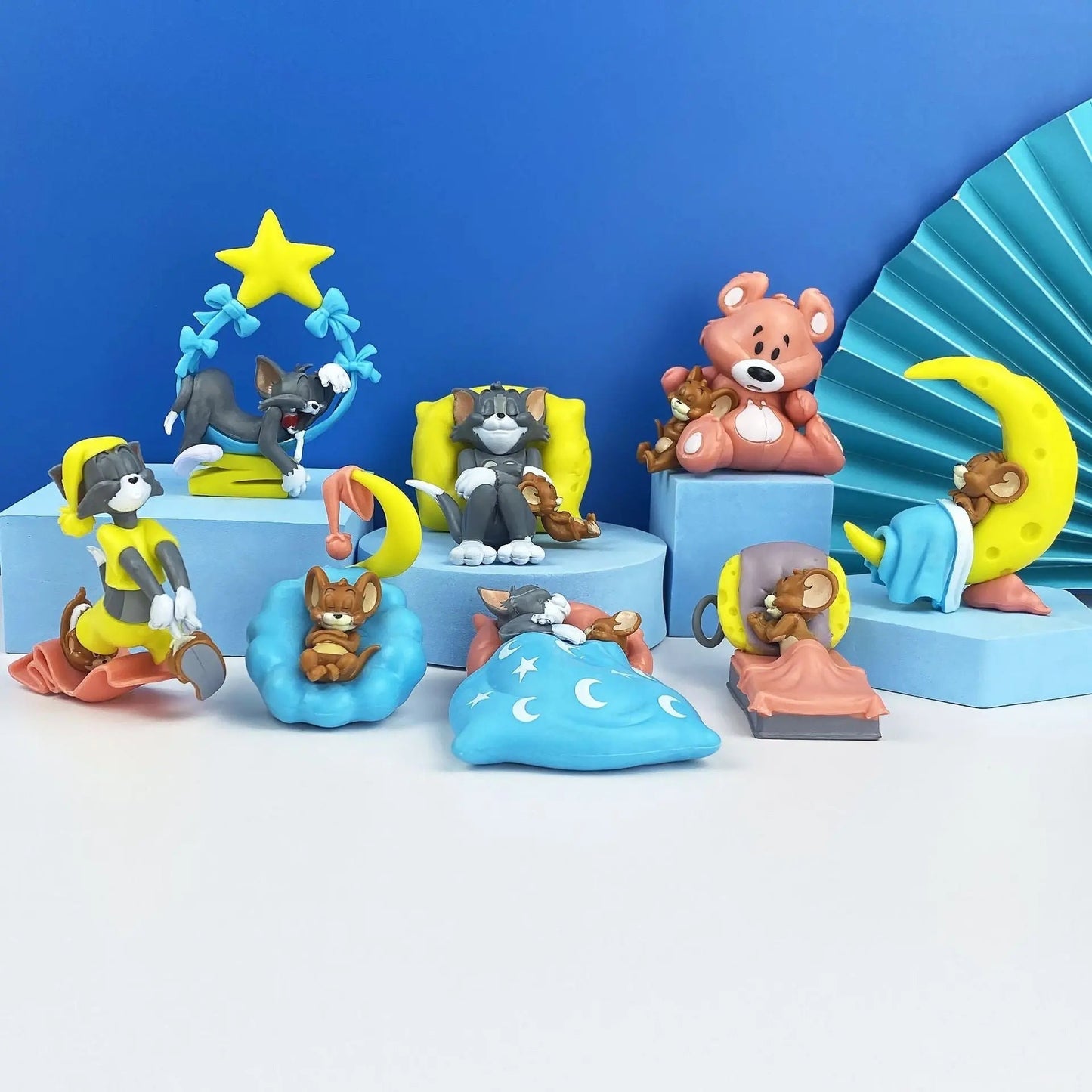 Tom and Jerry Cartoon Action Figures Model